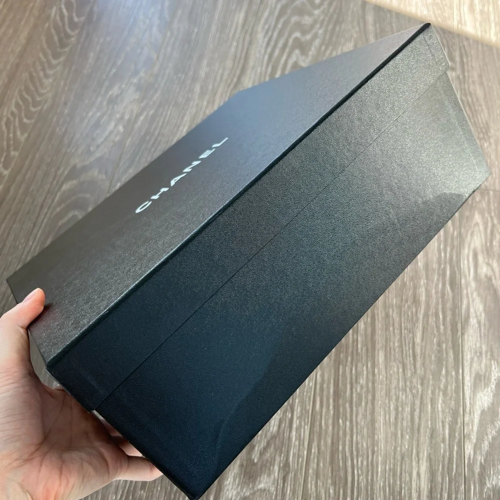 Chanel Box - Picture 5 of 8